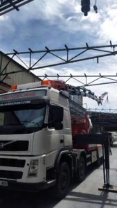 Montaje de estructuras en espacios reducidos